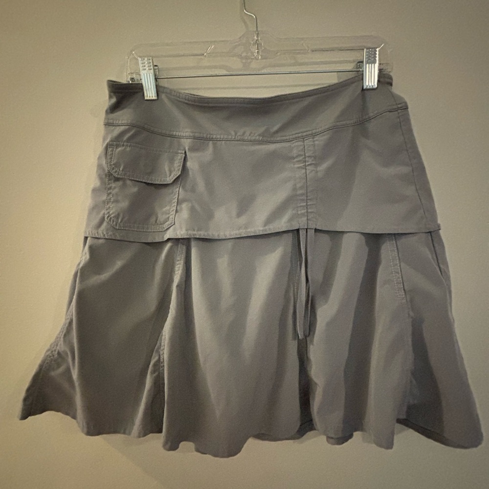 Athleta Charcoal Skater Skort - Picture 4 of 5